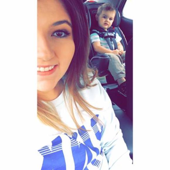 Meet your Posher, Mercedz - Picture 1 of 1