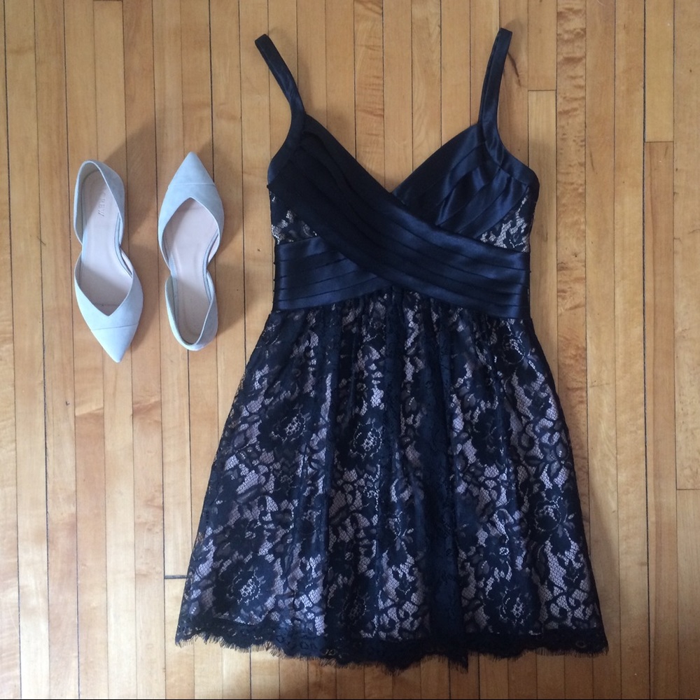 BCBGMaxAzria Silk Cocktail Dress - 4 - EUC