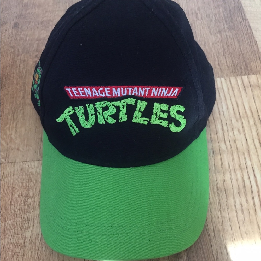 Little boys ninja turtle hat, never worn