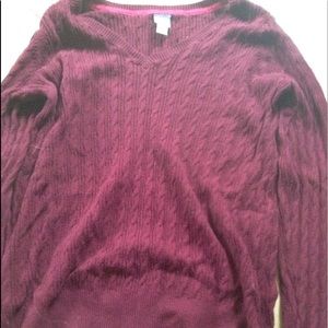 Thin maroon sweater