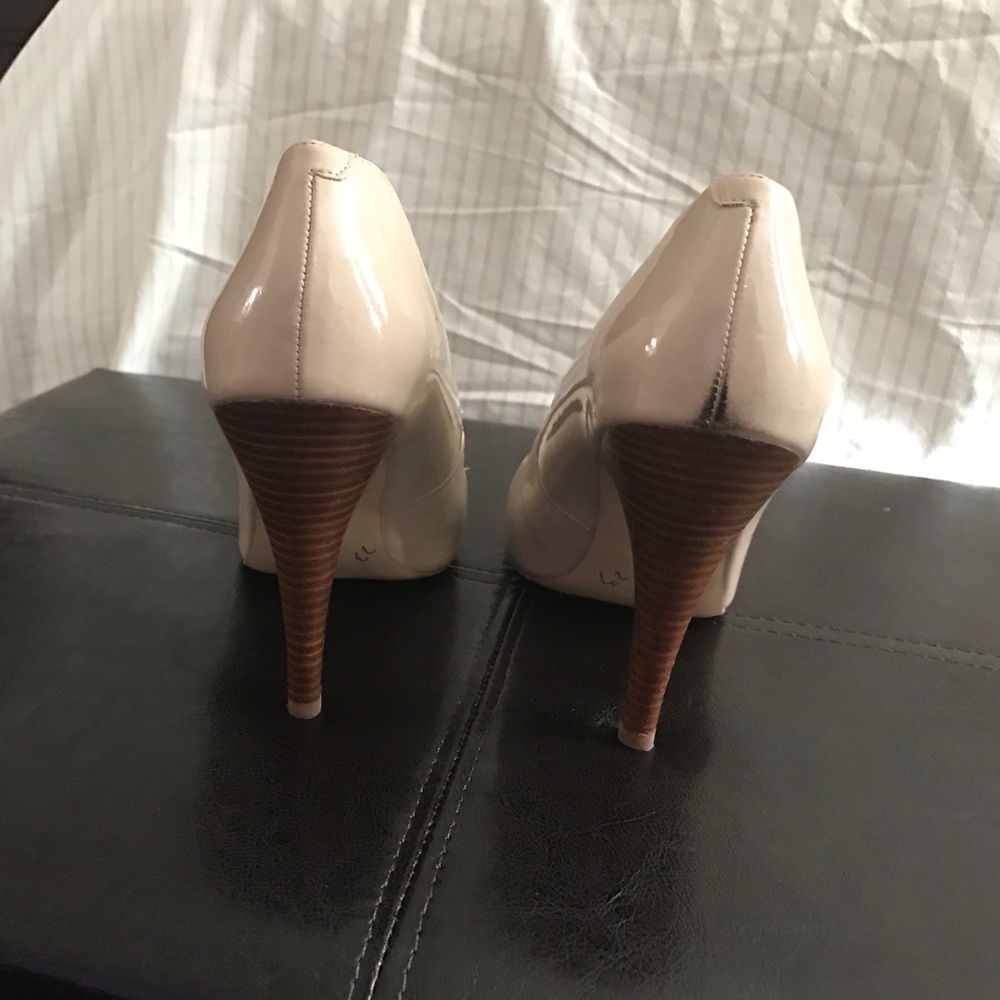 Jessica Simpson pumps (SOLD)