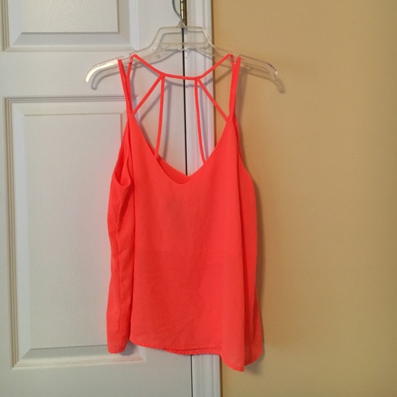 Caged back top - Picture 3 of 3