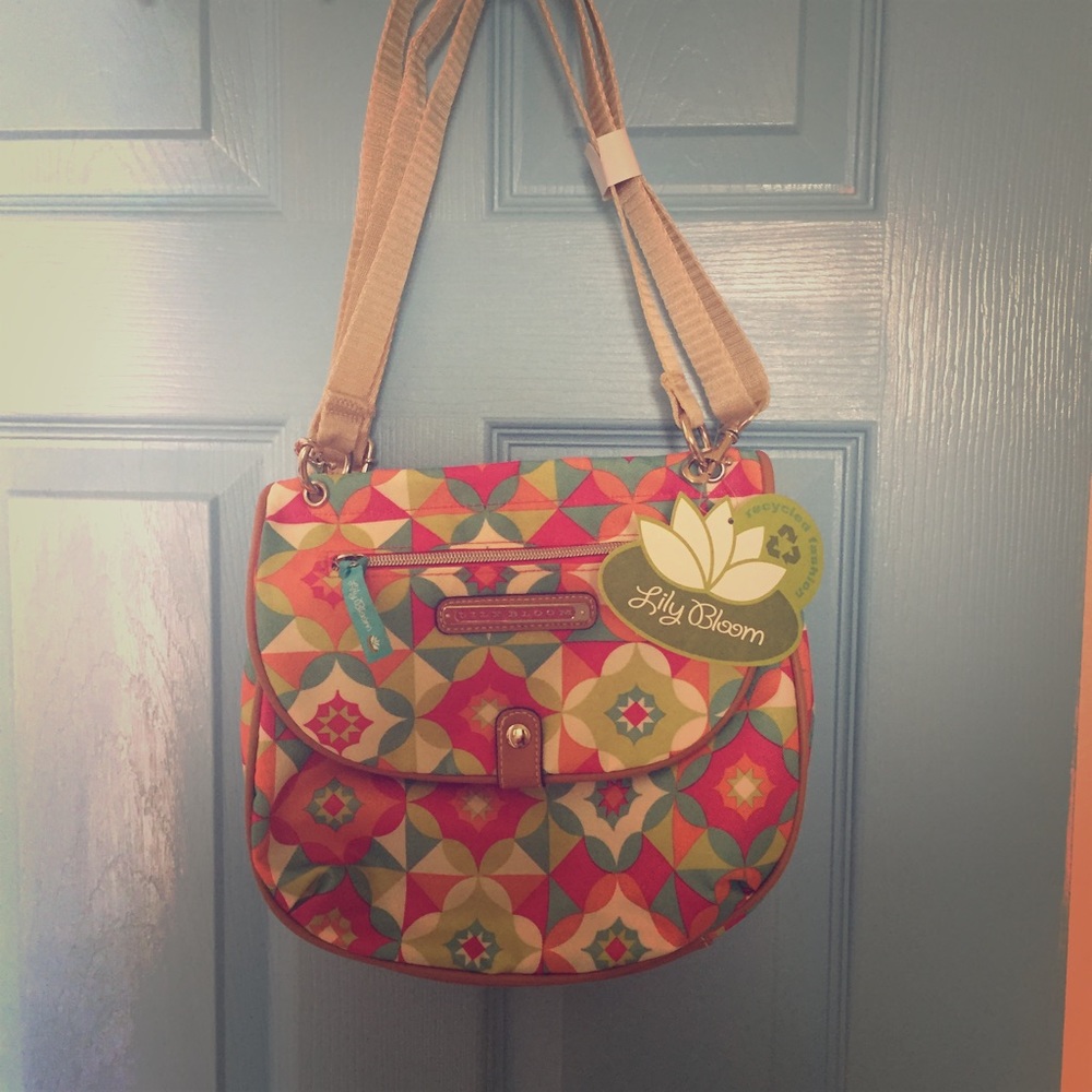 NWT Lily Bloom Recycled plastic Bottle Purse