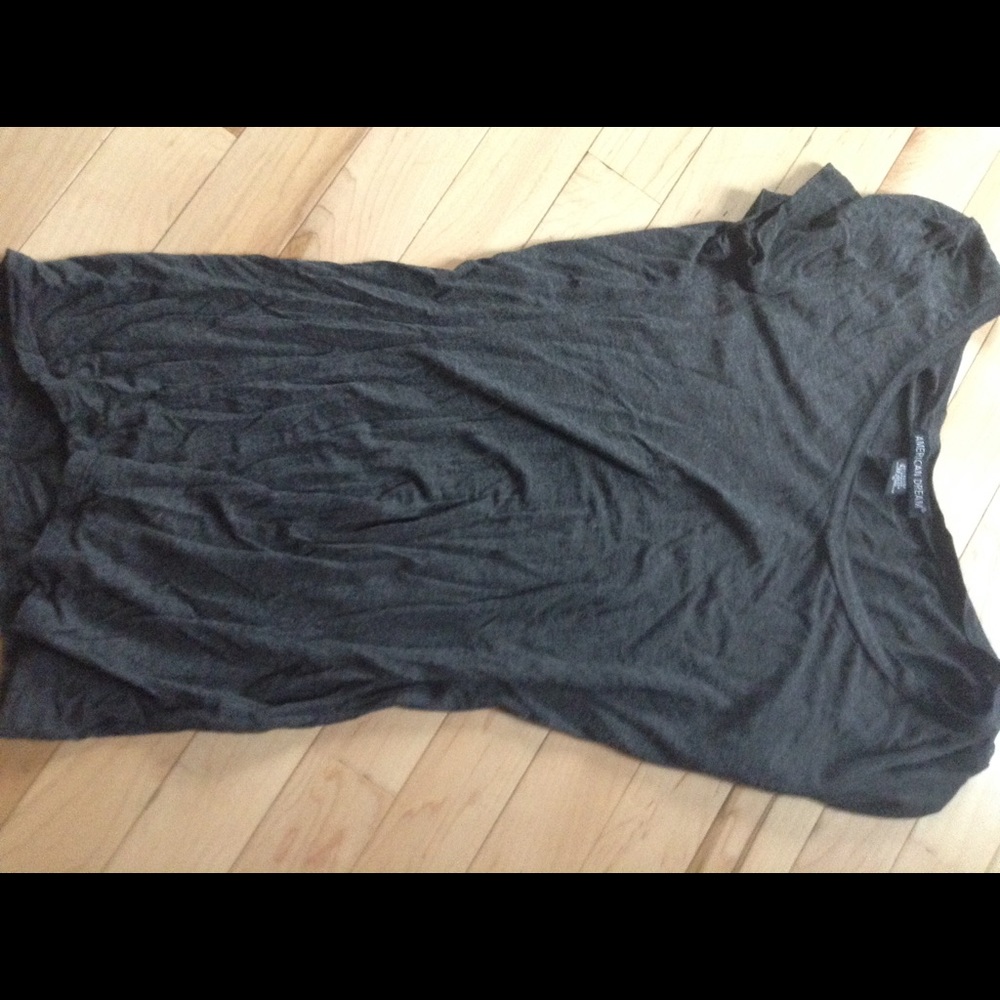 Basic grey tee