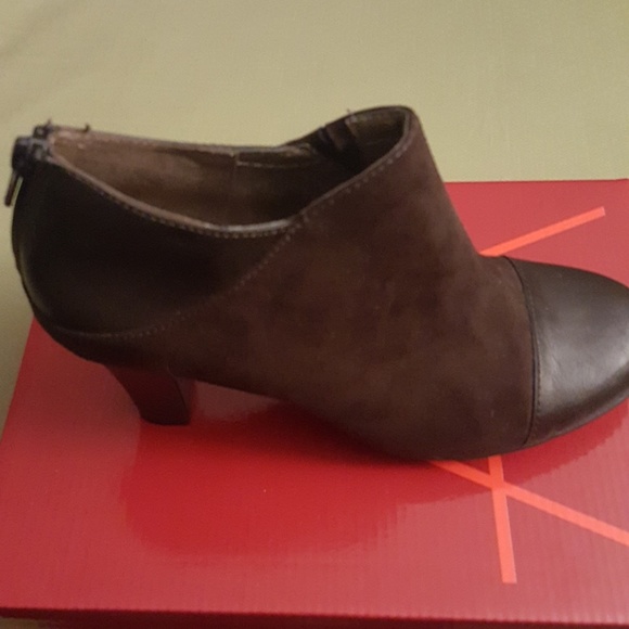 Booties - Picture 4 of 4