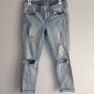 Ripped Light Wash American Eagle Boyfriend Jeans