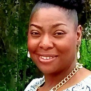 Meet your Posher, Iris