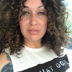 Meet your Posher, Rebecca