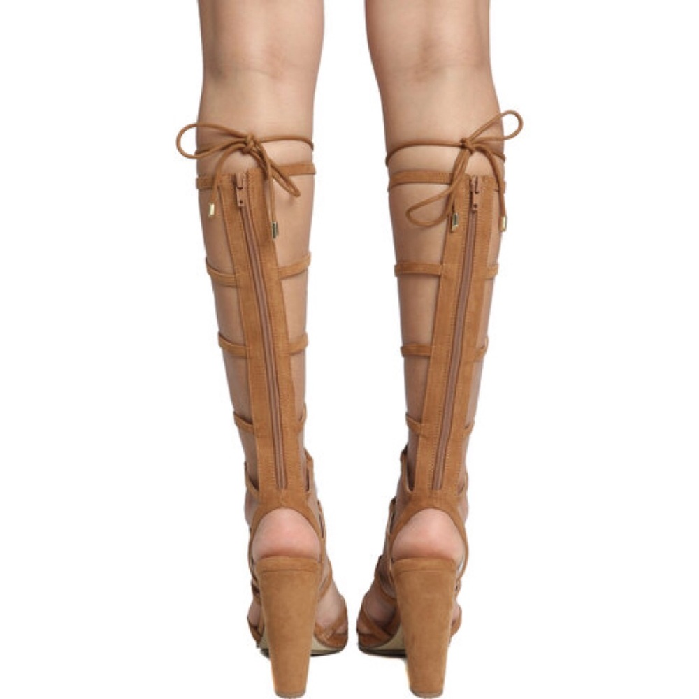Boho Chic Knee High Gladiator Sandal - Picture 4 of 8