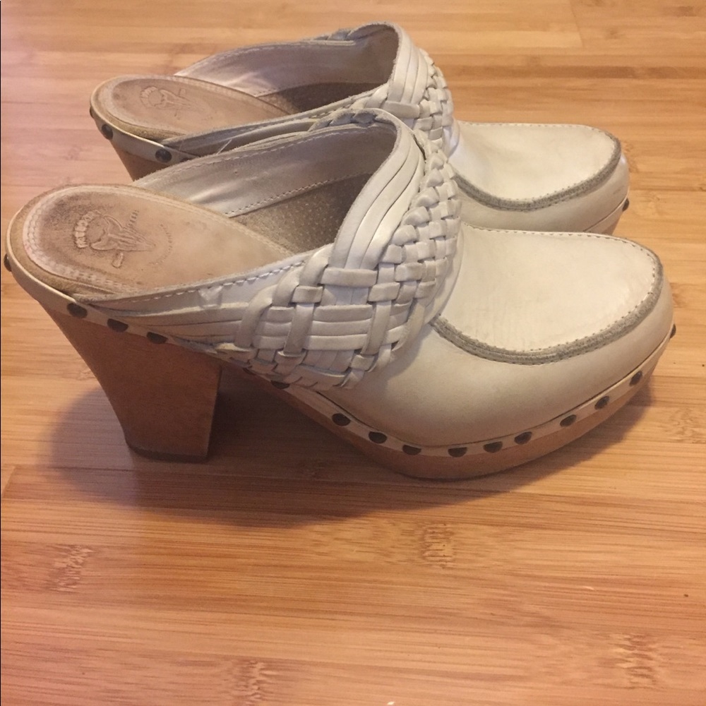 Frye Leather Clogs!!