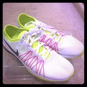 Nike Dual Fusion Tennis Shoes White Sz 9