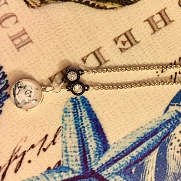 Cat cameo pendant. - Picture 3 of 3