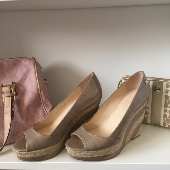 Calvin Klein Harlo Espadrille Wedge 8.5 / 11 - Picture 4 of 6