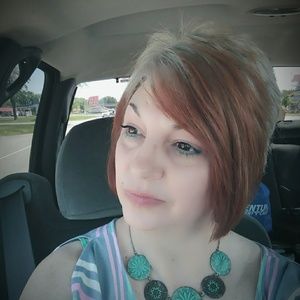 Meet your Posher, Brenda