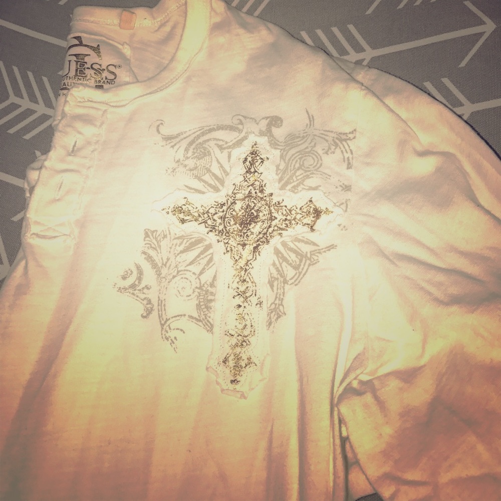 White guess long sleeve tee