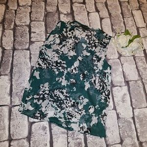 💙Banana Republic Sheer Design Top