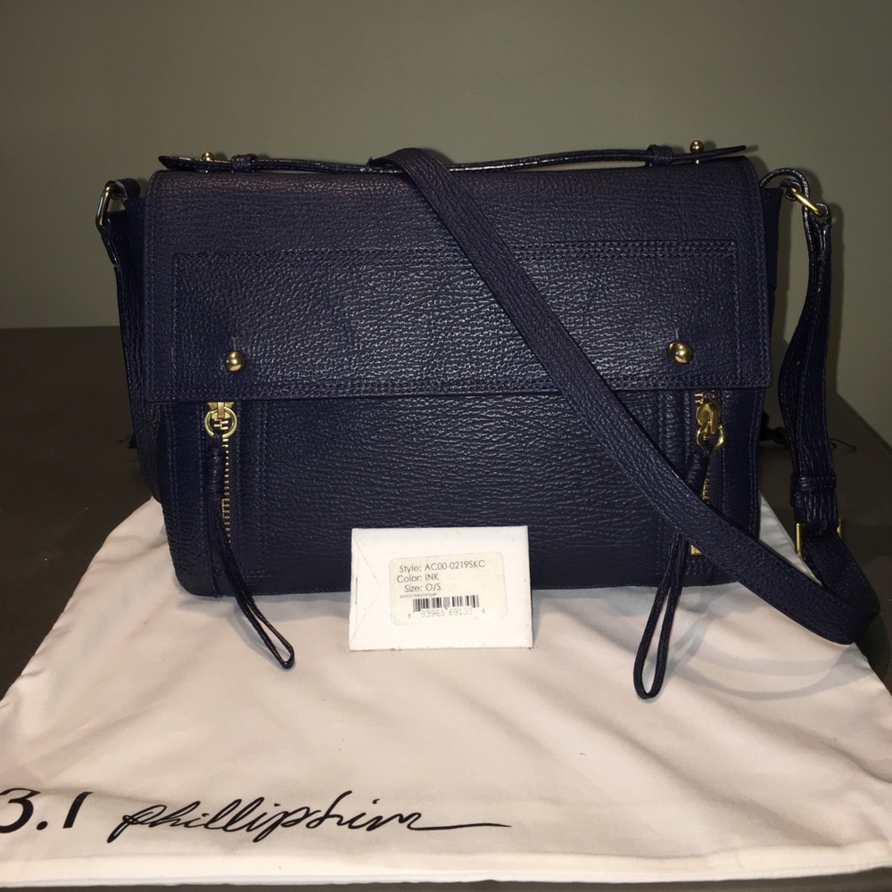 3.1 Phillip Lim Pashli Messenger Bag AC00-0219SKC