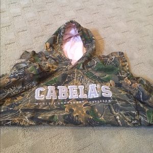 Woman's Cabelas hoodie