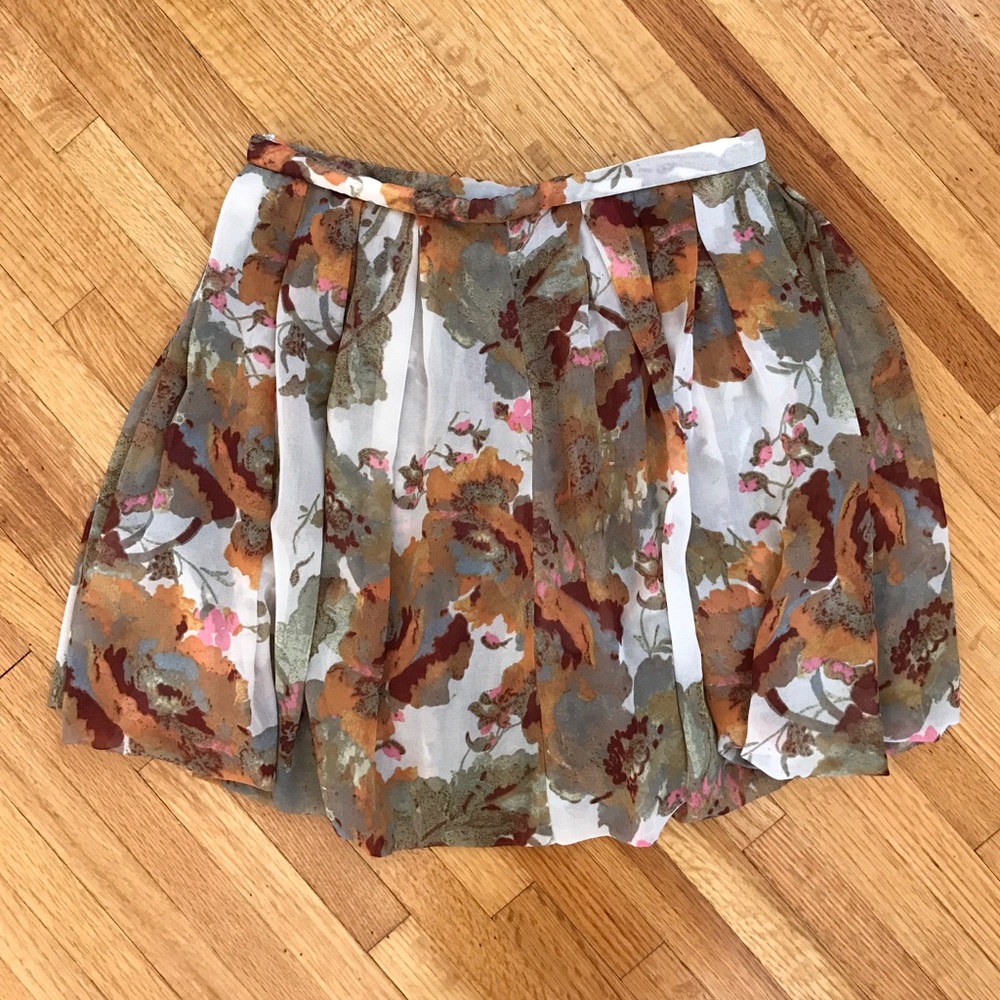 Cute festival style mini skirt with flower pattern
