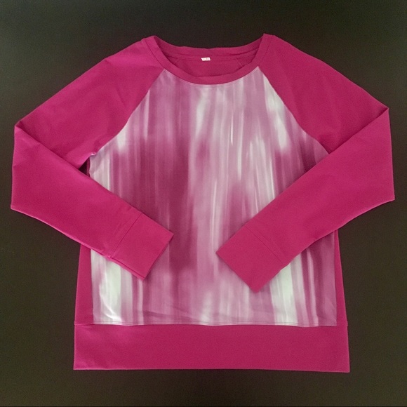 Under Armour Tops - Under Armour yoga/gym sweatshirt