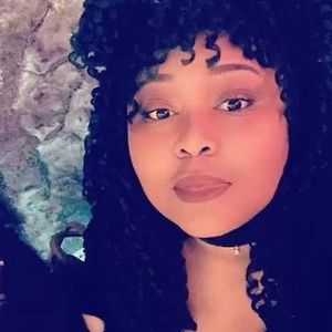 Meet your Posher, Kalilia