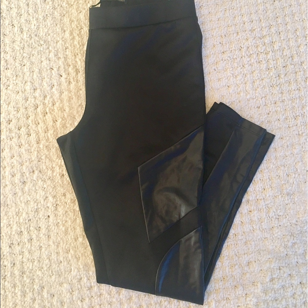 Black leggings