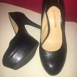 💕 Gianni Bini Black Patent Leather Heels 💕