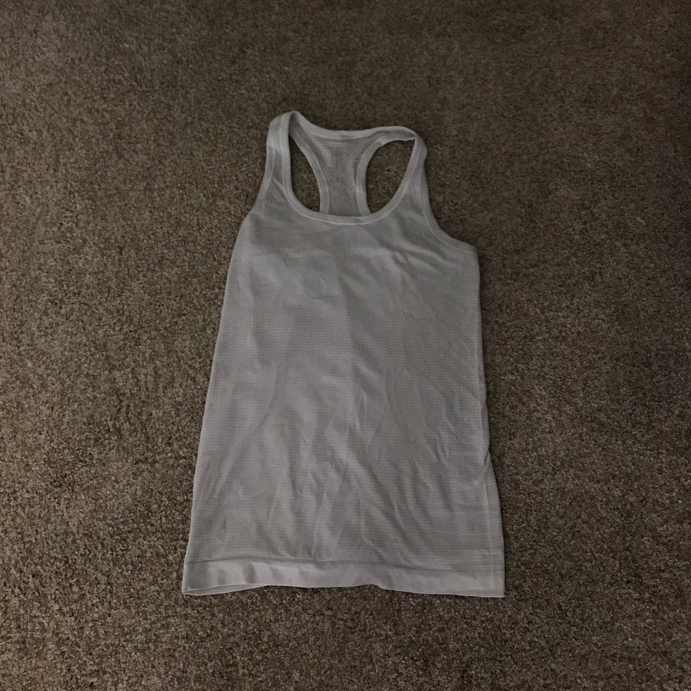 Lululemon swiftly tech