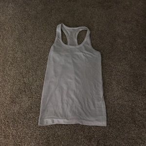 Lululemon swiftly tech