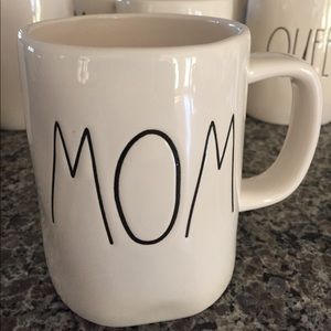 RAE DUNN MOM mug