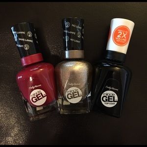 Sally Hansen Miracle Gel nail polishes