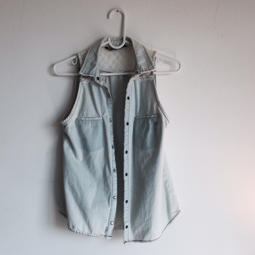 Jeans Vest with white lace - Picture 1 of 4
