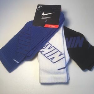 Men's NIKE Crew socks size 8-12