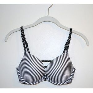 NWOT 34C VS Push Up Bra
