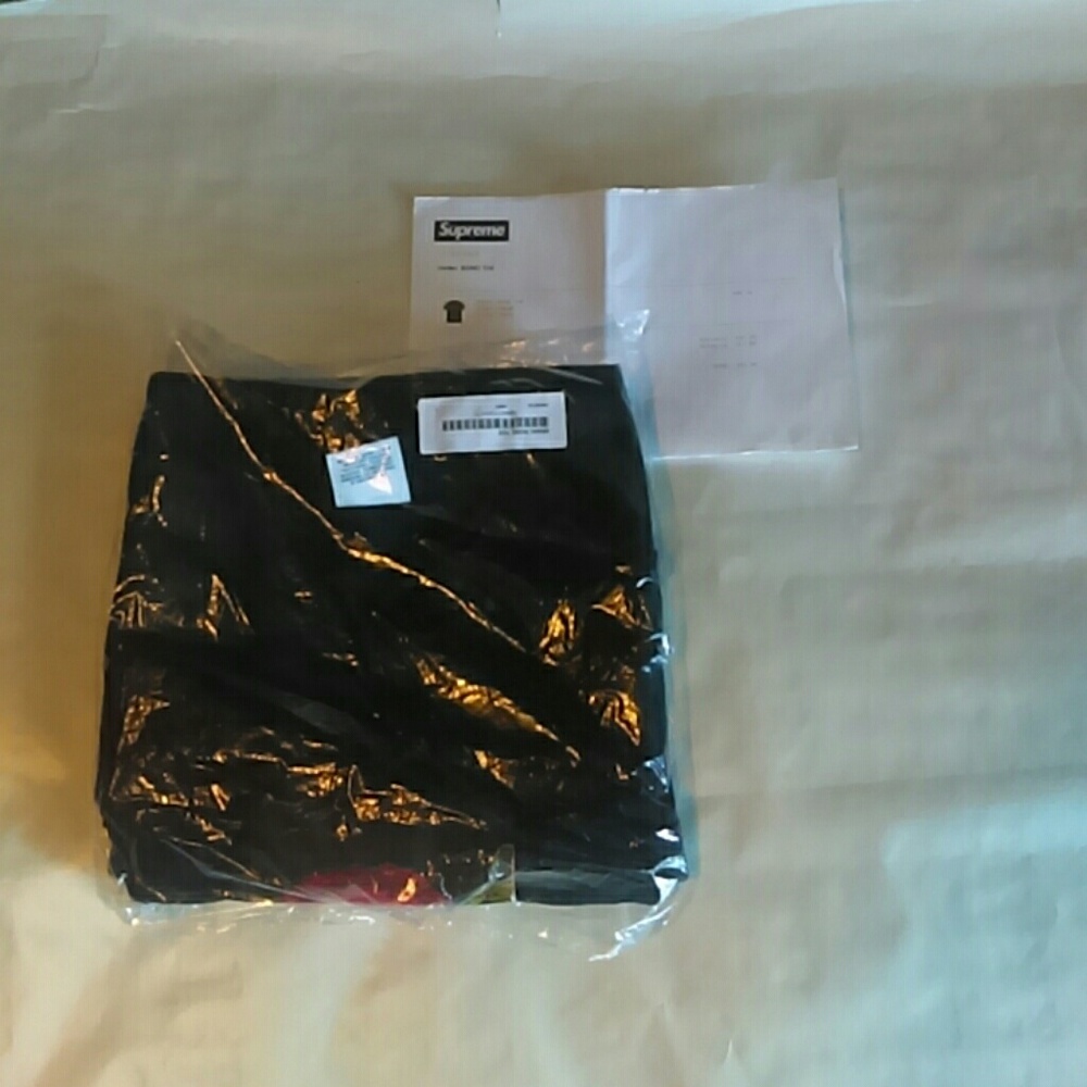 Supreme Araki rose tee