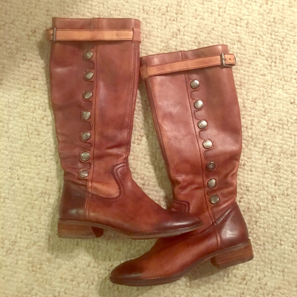 ArturoChiang button detail riding boots🐴