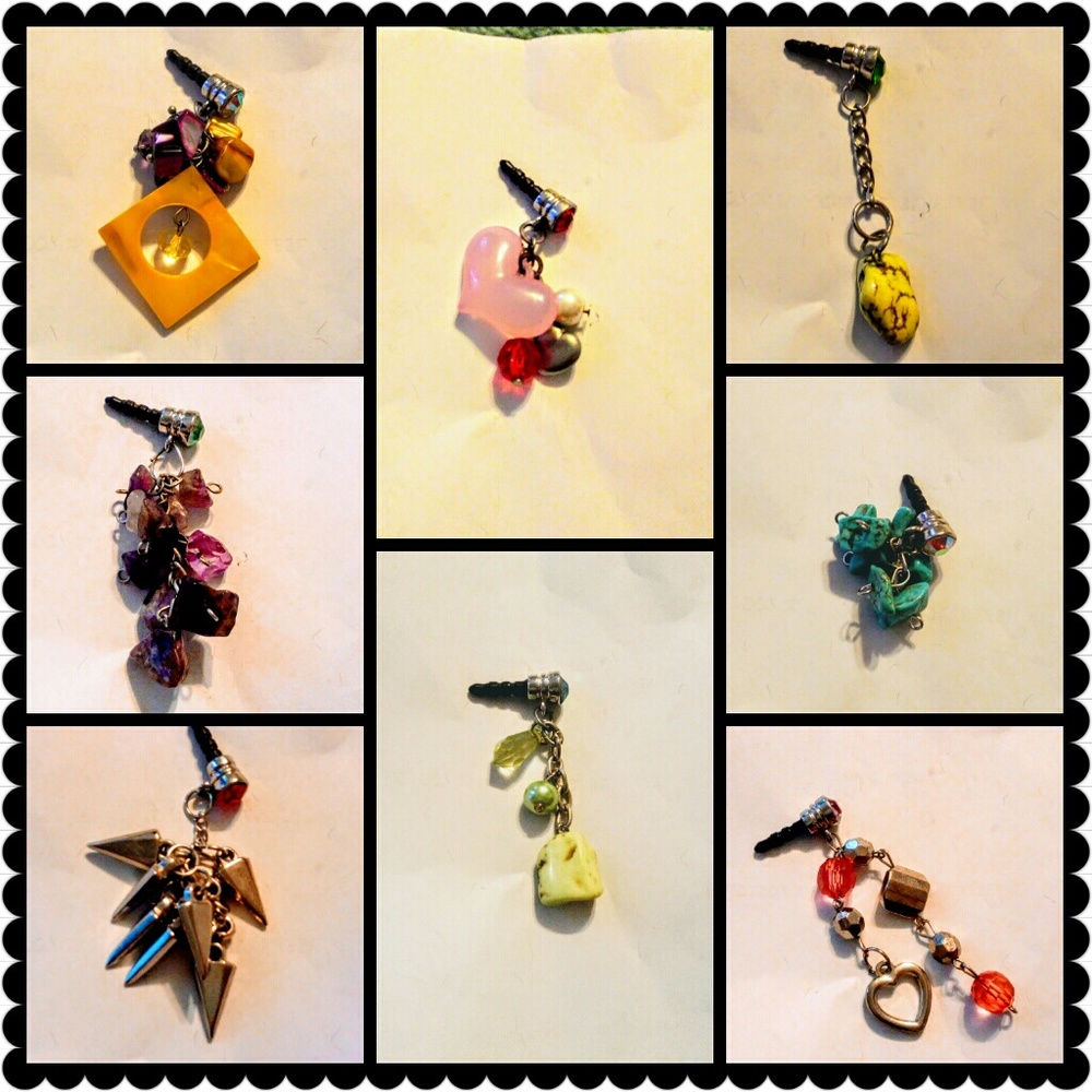 8 cell phone charms