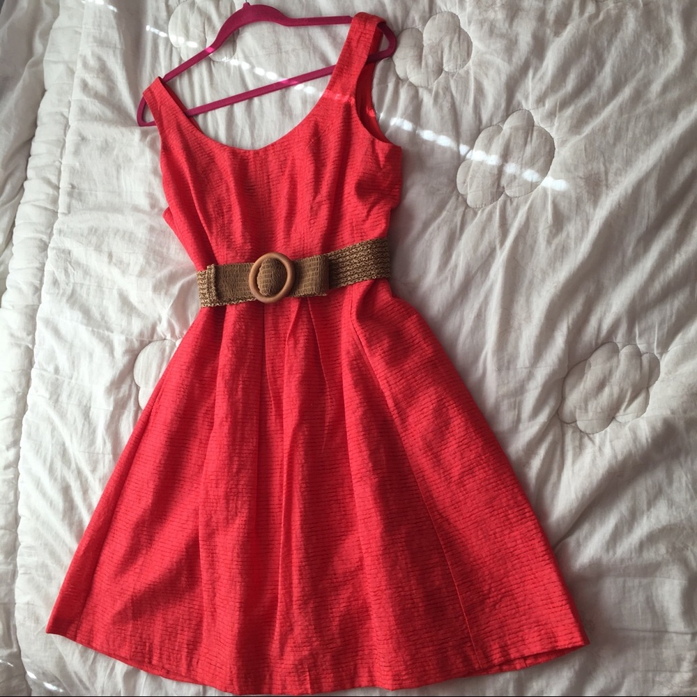 Midi dress with detachable belt