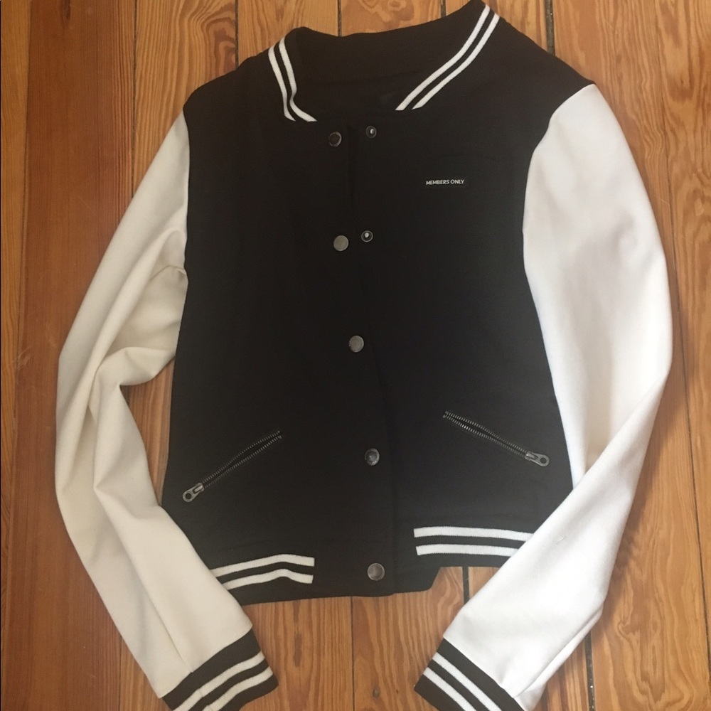 Members only black and white sport sweatshirt