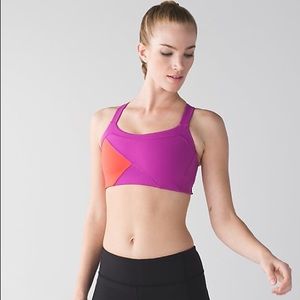 lululemon athletica Tops - Lululemon Kanto Catch Me Bra size 4 lululemon athletica Tops - Lululemon Kanto Catch Me Bra size 4