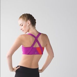 lululemon athletica Tops - Lululemon Kanto Catch Me Bra size 4 lululemon athletica Tops - Lululemon Kanto Catch Me Bra size 4