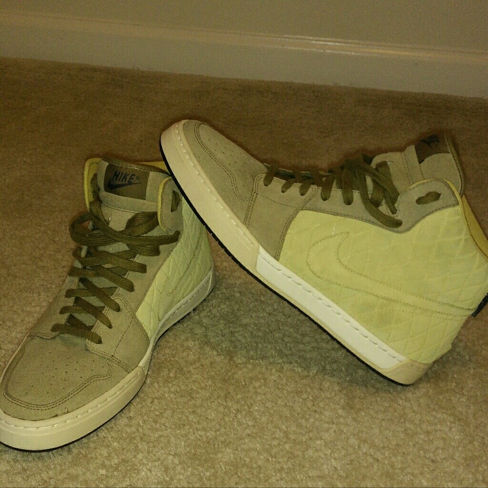 Dope Nikes! All suede quilted!