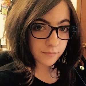 Meet your Posher, Cassandra