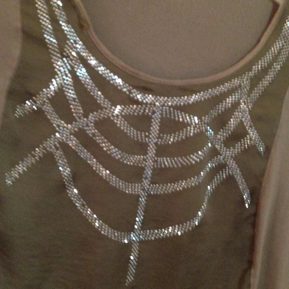 Nice blouse - Picture 2 of 4