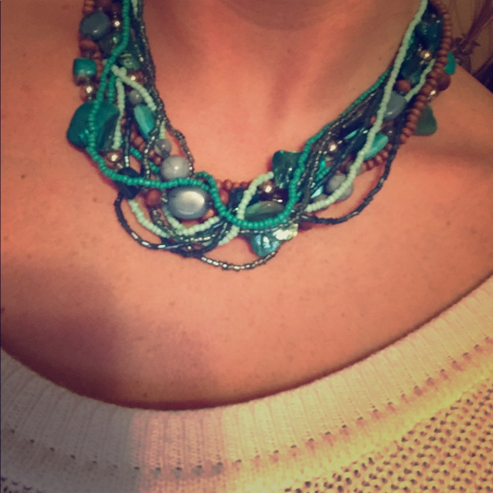 Turquoise beaded necklace! - Picture 4 of 4