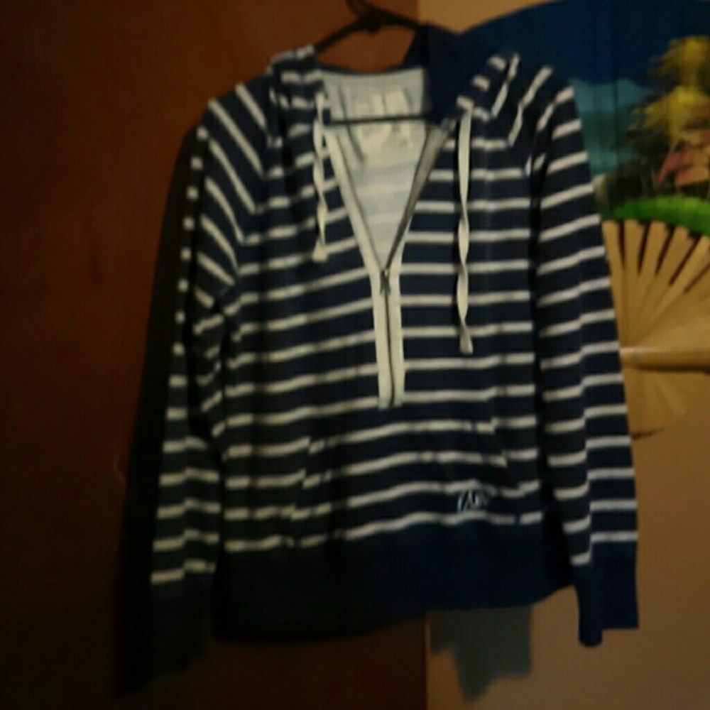Women's zip up hoodie