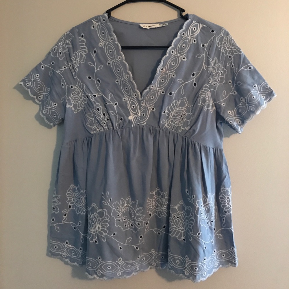 Dainty Top
