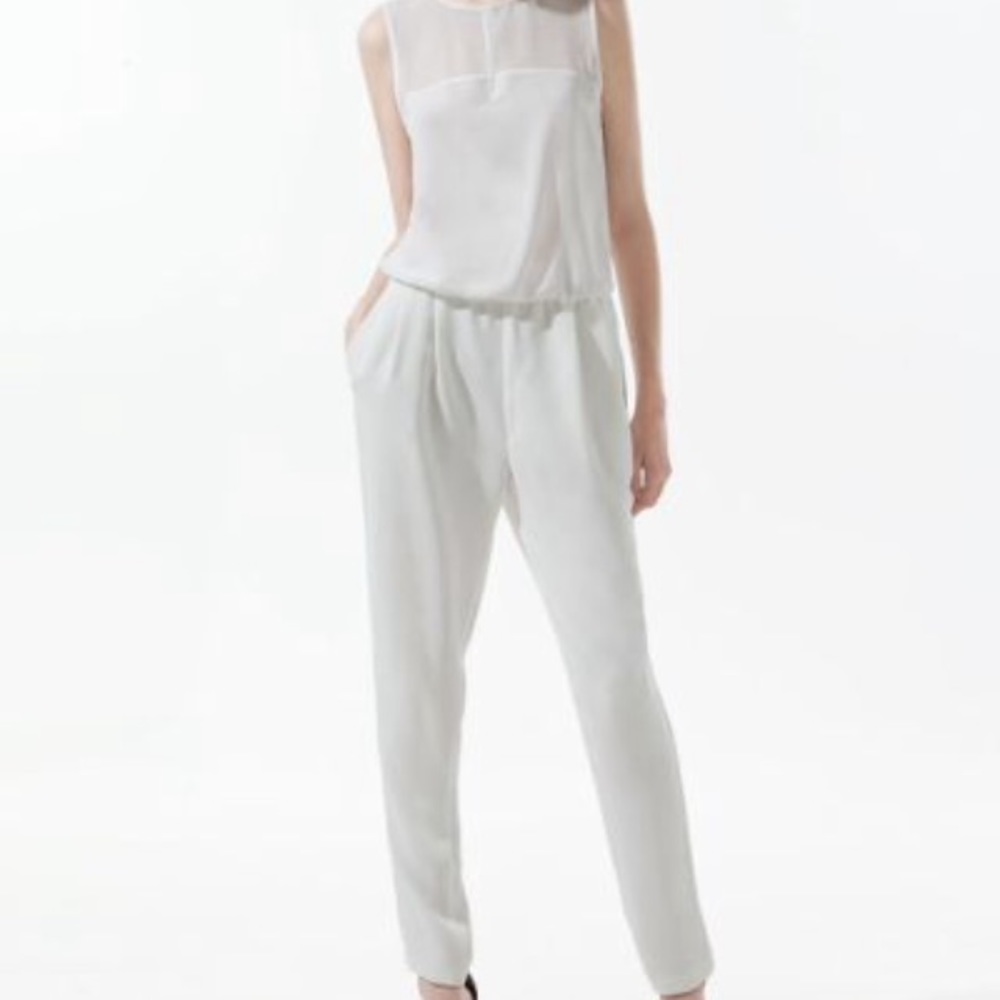 🌸Spring Cleaning🌸 Zara white jumpsuit