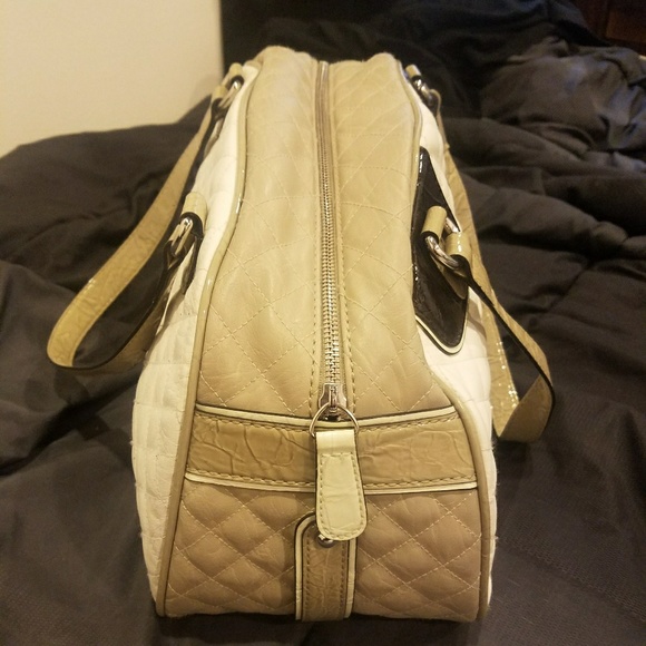 Guess handbag - Picture 5 of 8
