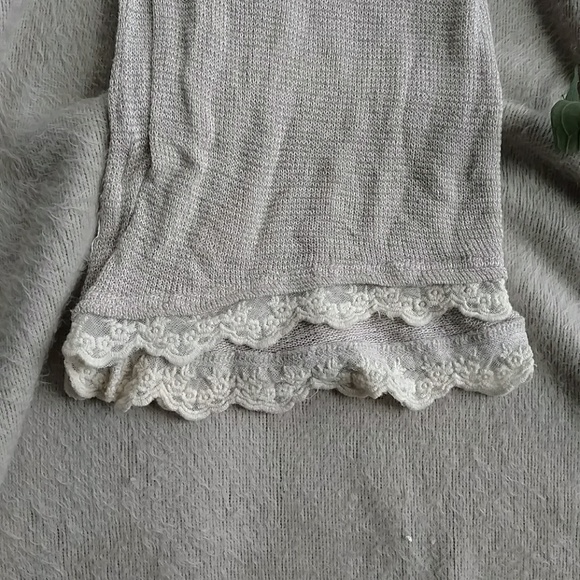 (ALMOST FAMOUS) LONG SLEEVE - Picture 6 of 8